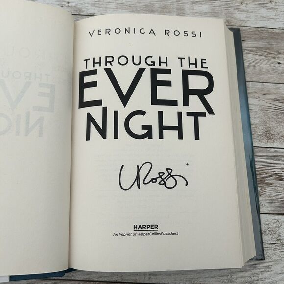 Under the Never Sky 2 in Trilogy Ser.: Through the Ever Night by Veronica Rossi - Picture 5 of 6